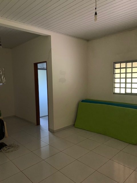 Imóvel no Centro – 350 metros da Praça Imóvel no Centro – 350 metros da Praça