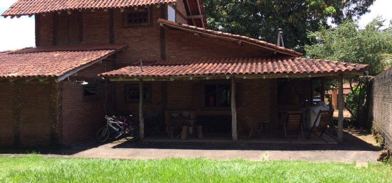 Casa Tipo Chalé – Aldeia Velha