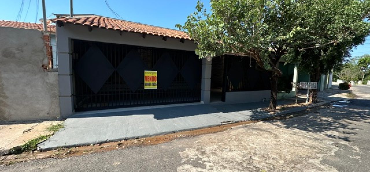 Condomínio Recanto – Casa Reformada – 470 mil